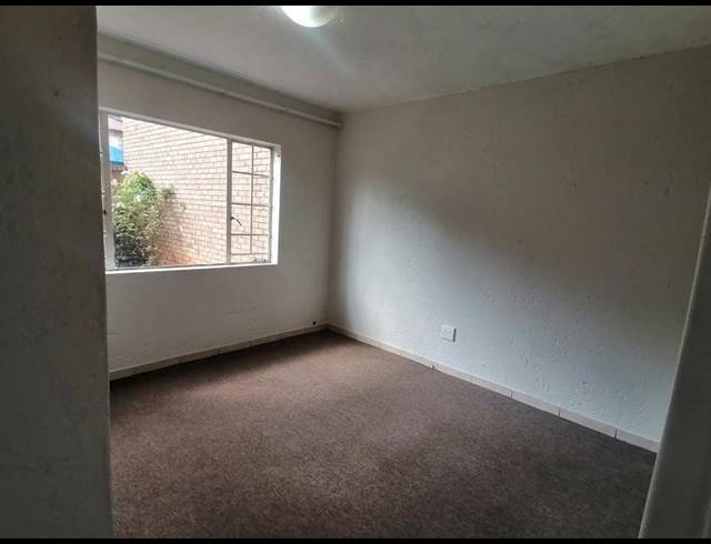 2 BEDROOM PROPERTY TO RENT IN KENLEAF